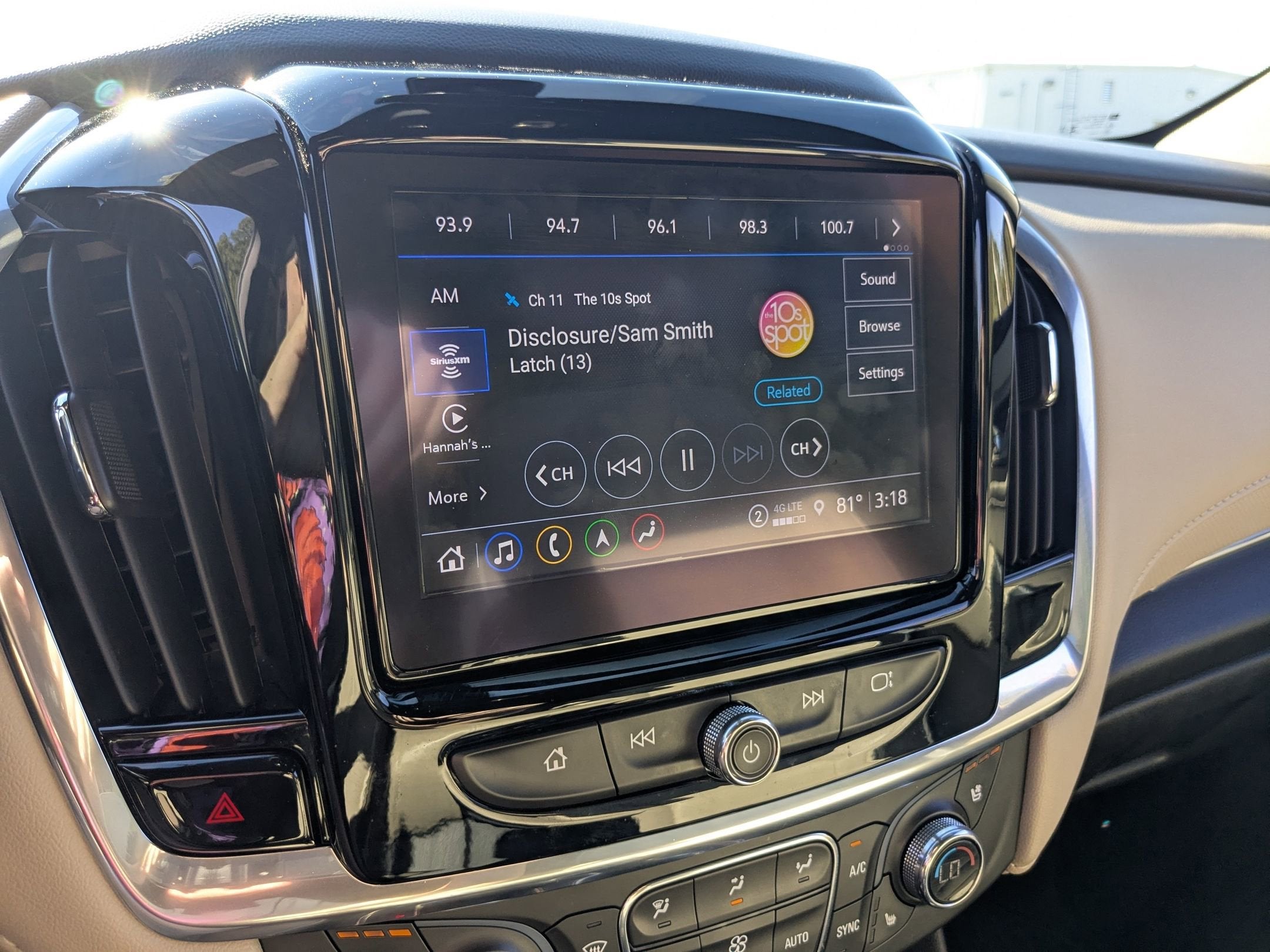 2023 Chevrolet Traverse Premier