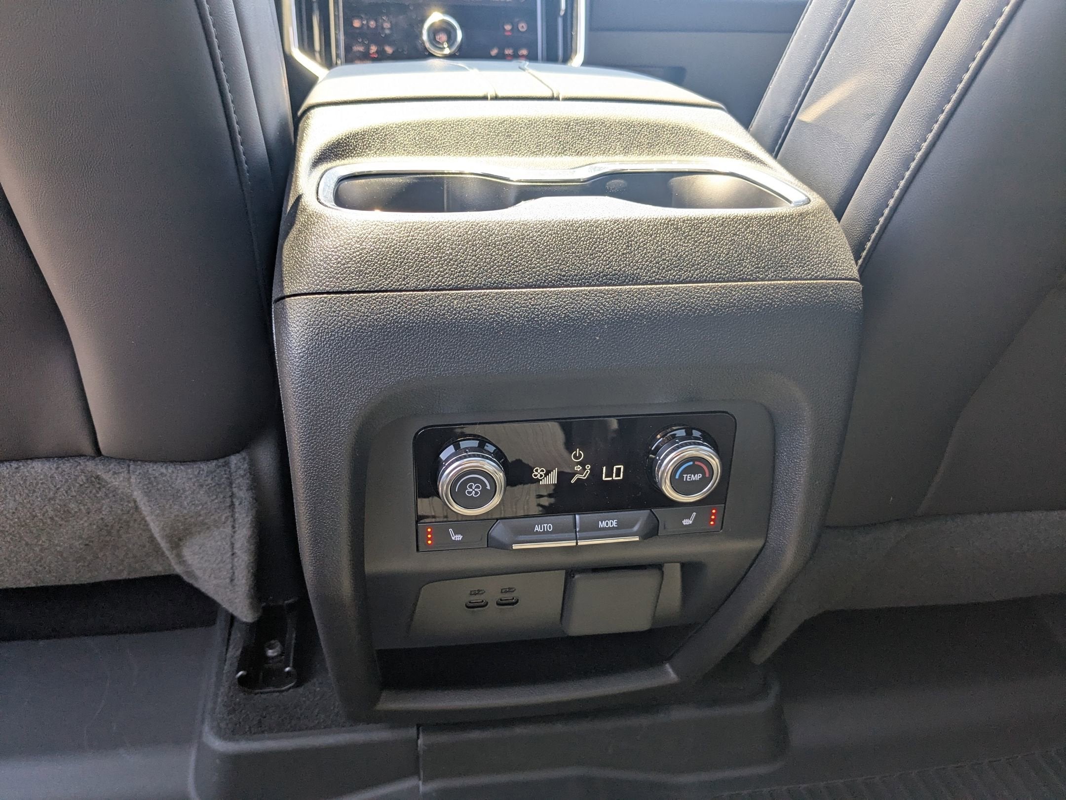 2026 GMC Acadia FWD Elevation