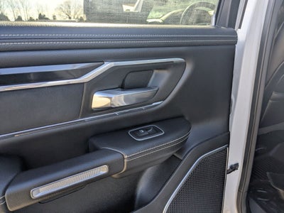 2021 RAM 1500 Laramie Crew Cab 4x4 5'7' Box