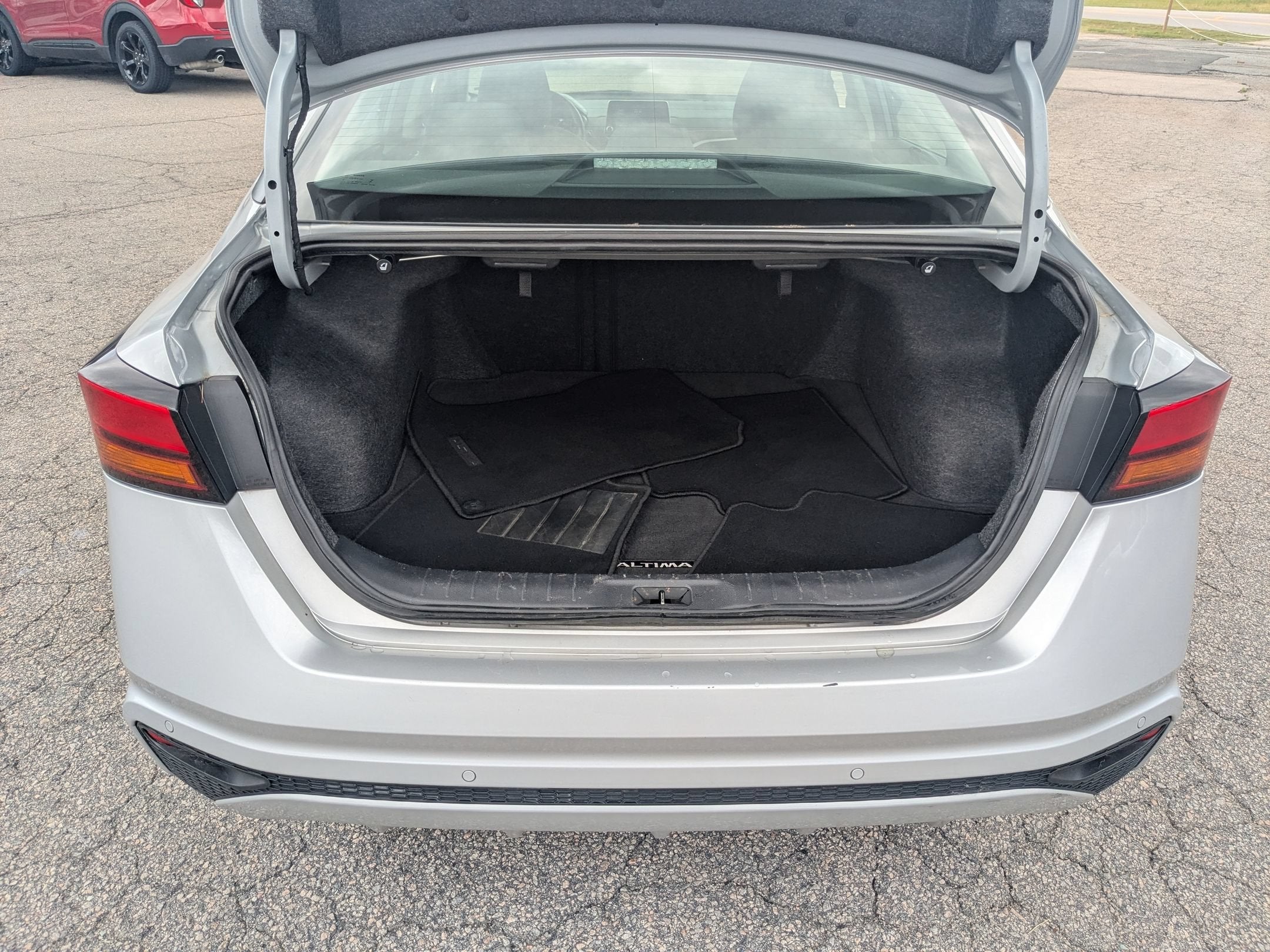 2024 Nissan Altima SV FWD