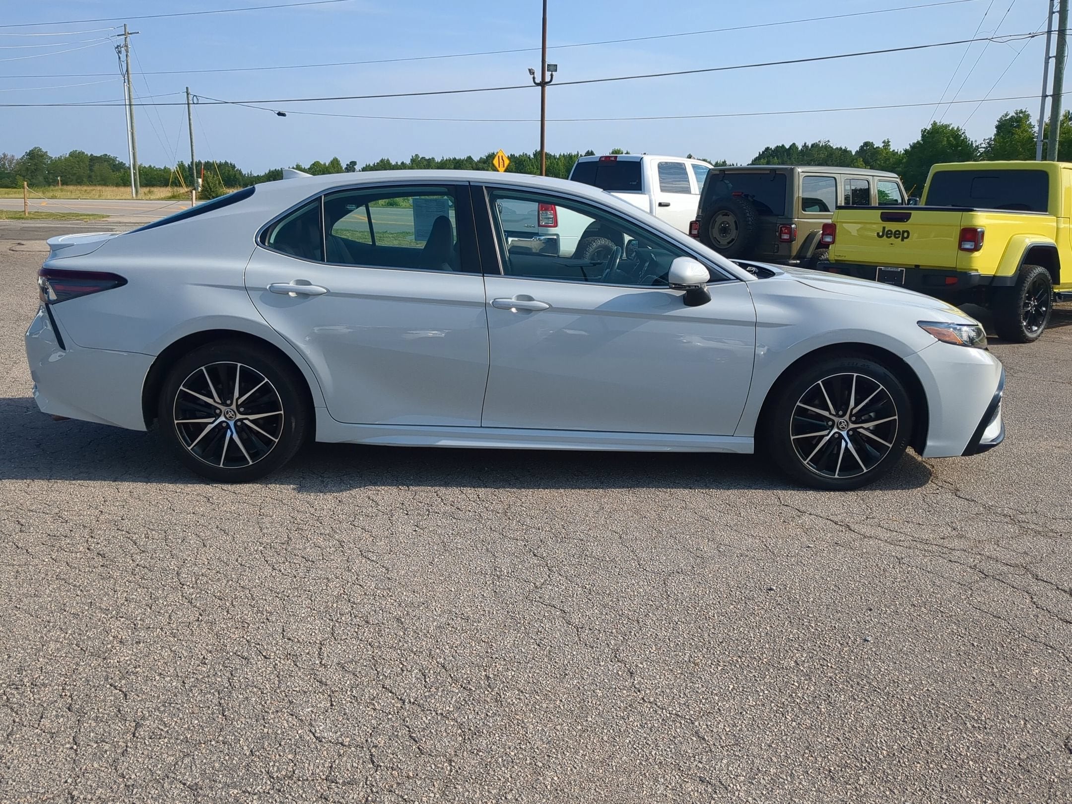 2024 Toyota Camry SE