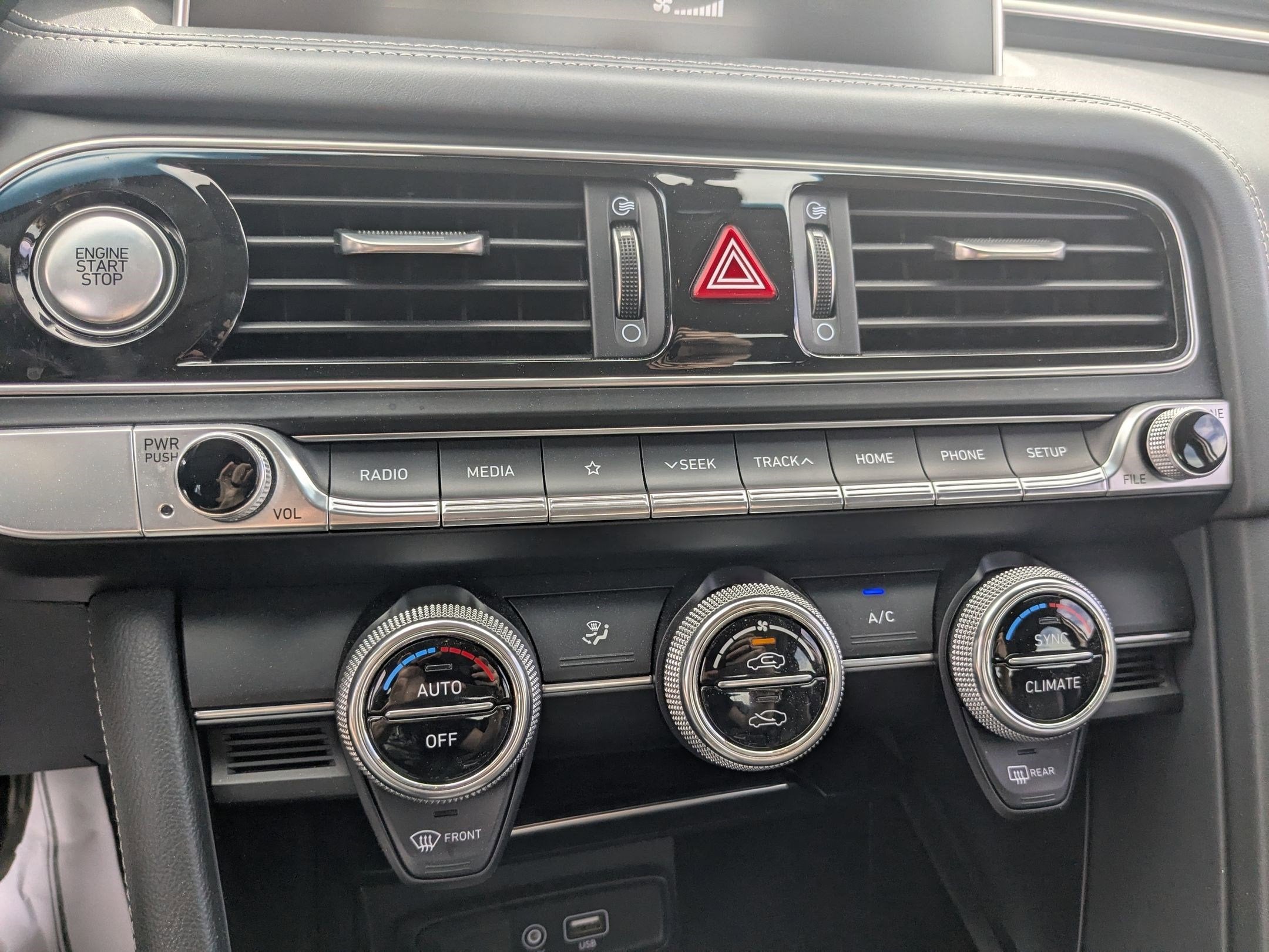 2021 Genesis G70 2.0T RWD