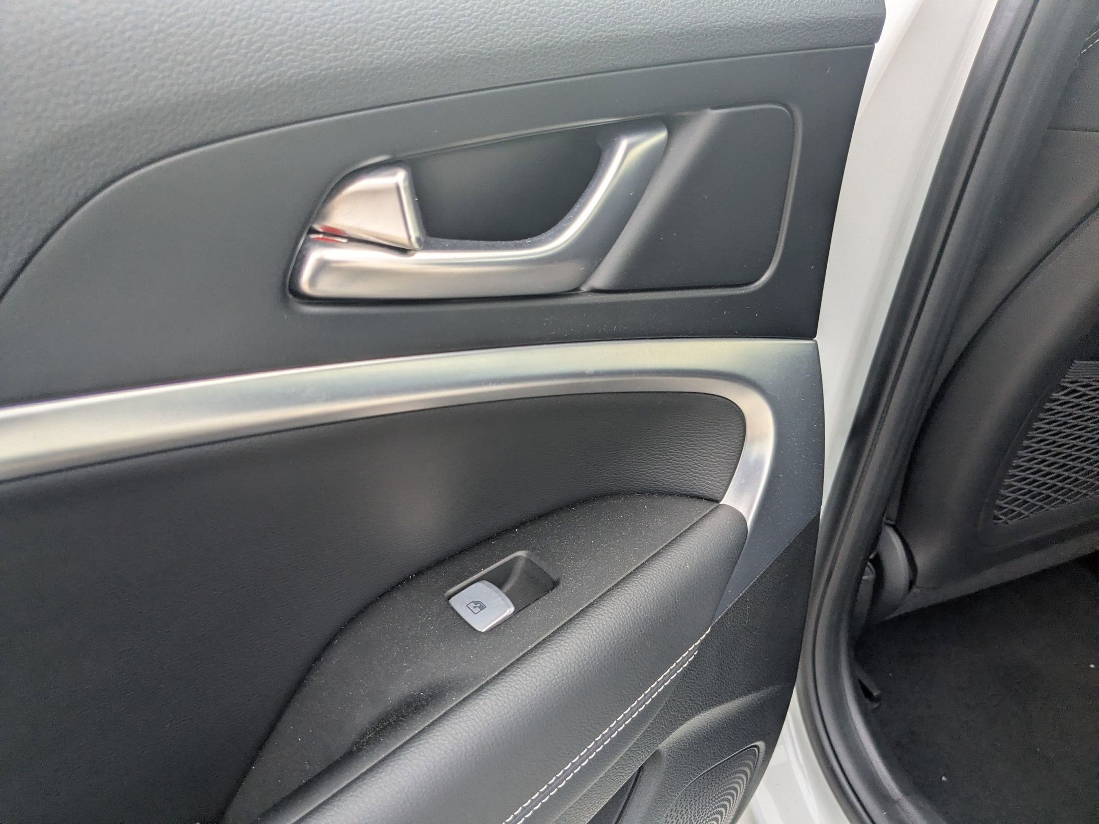 2021 Genesis G70 2.0T RWD