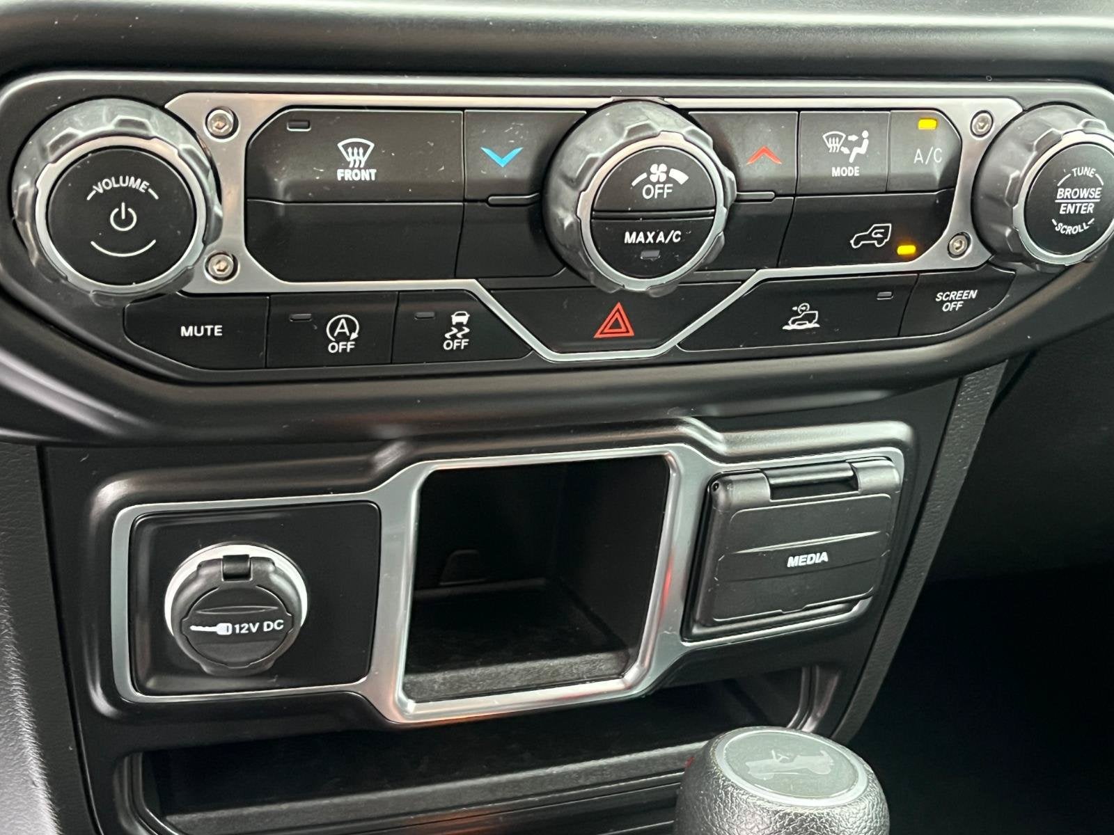 2022 Jeep Wrangler Sport