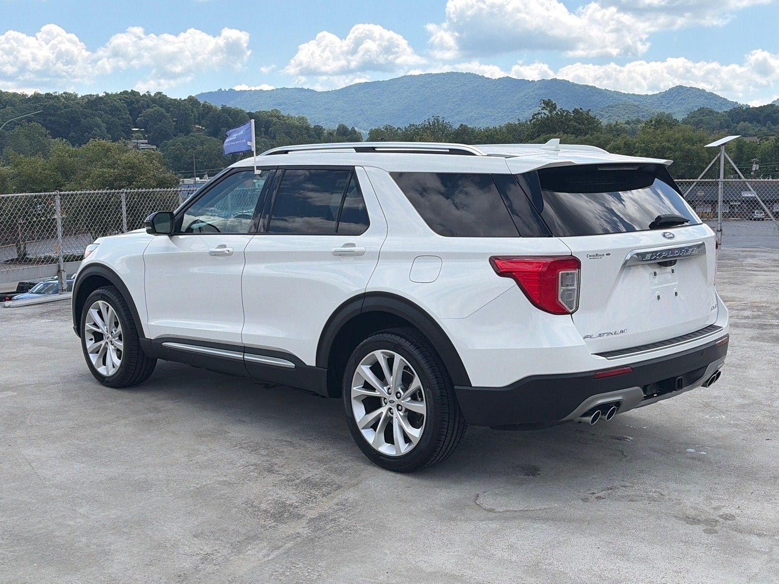 2023 Ford Explorer Platinum