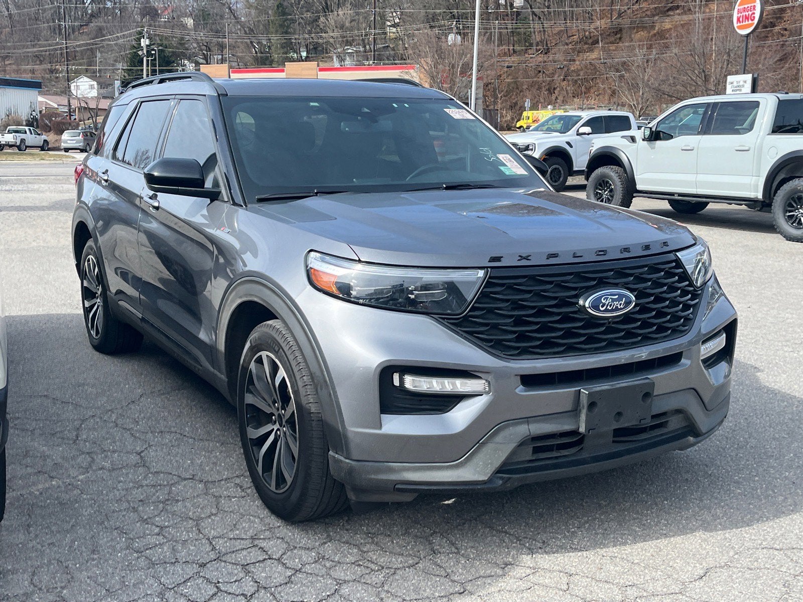 2022 Ford Explorer ST-Line