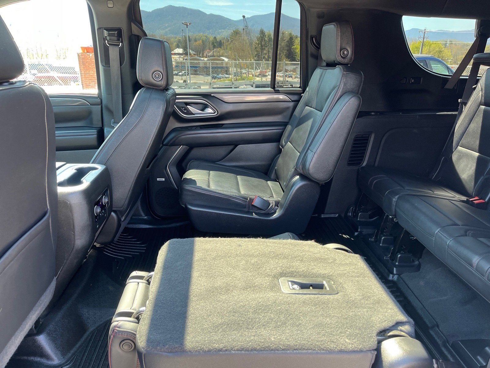 2022 Chevrolet Suburban RST