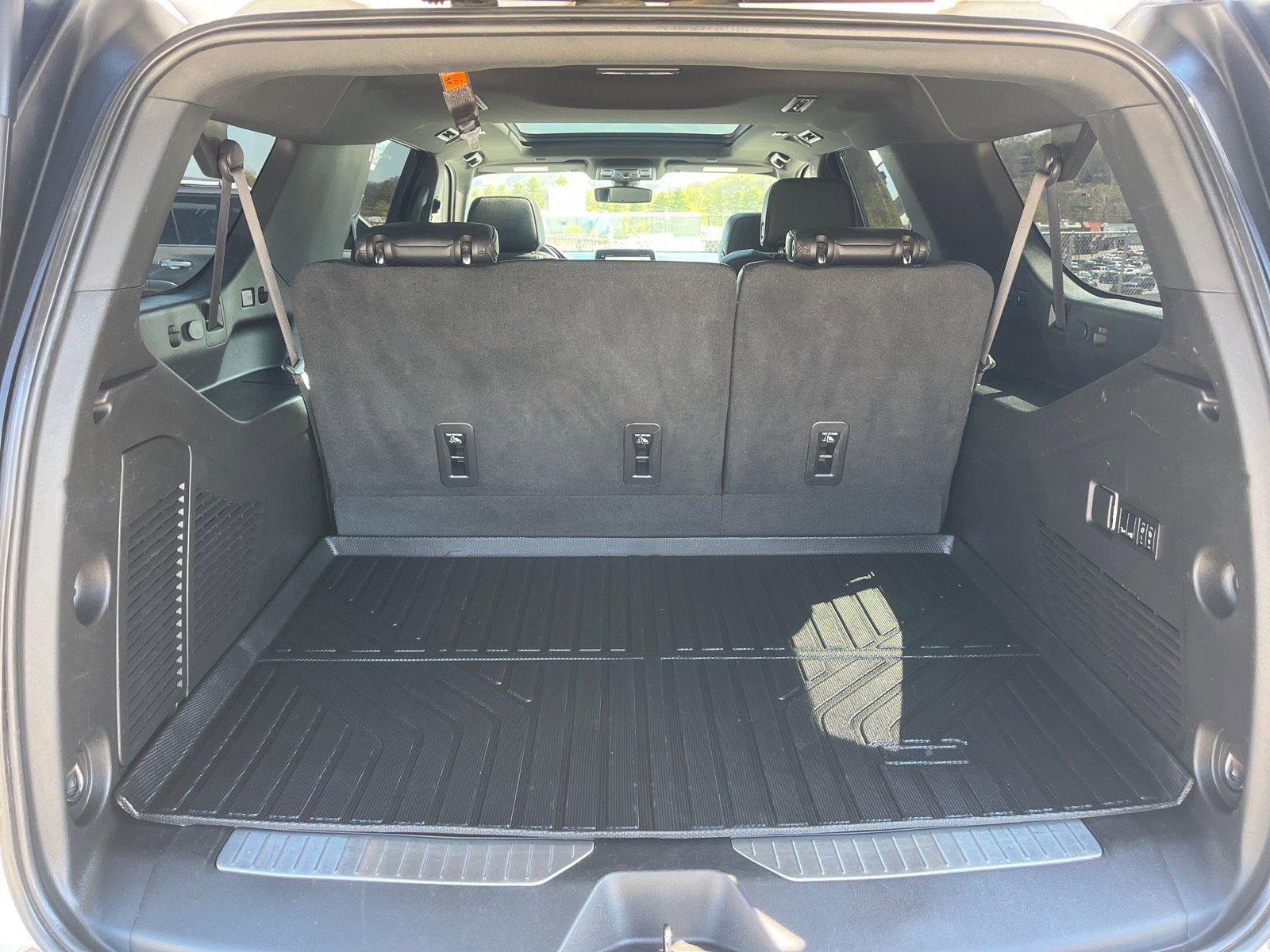 2022 Chevrolet Suburban RST