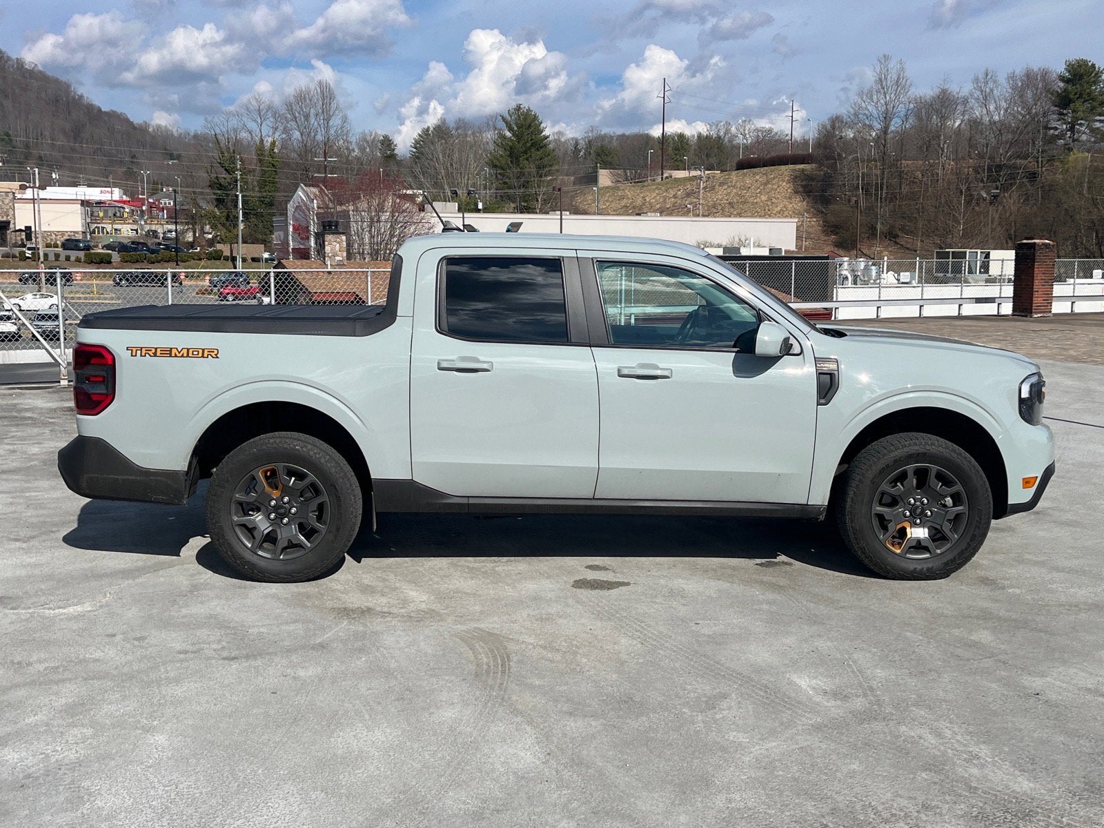 2023 Ford Maverick LARIAT Advanced