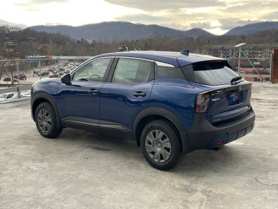 2025 Nissan Kicks S