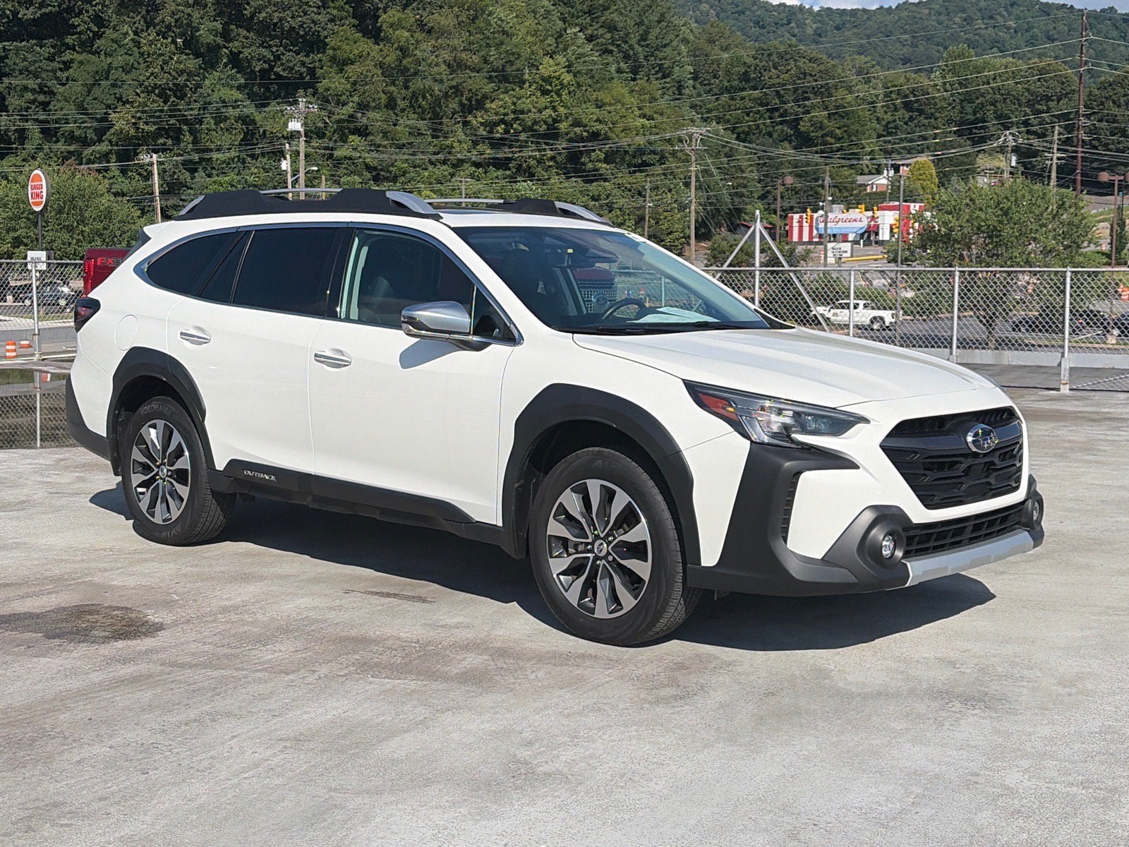 2023 Subaru Outback Touring XT