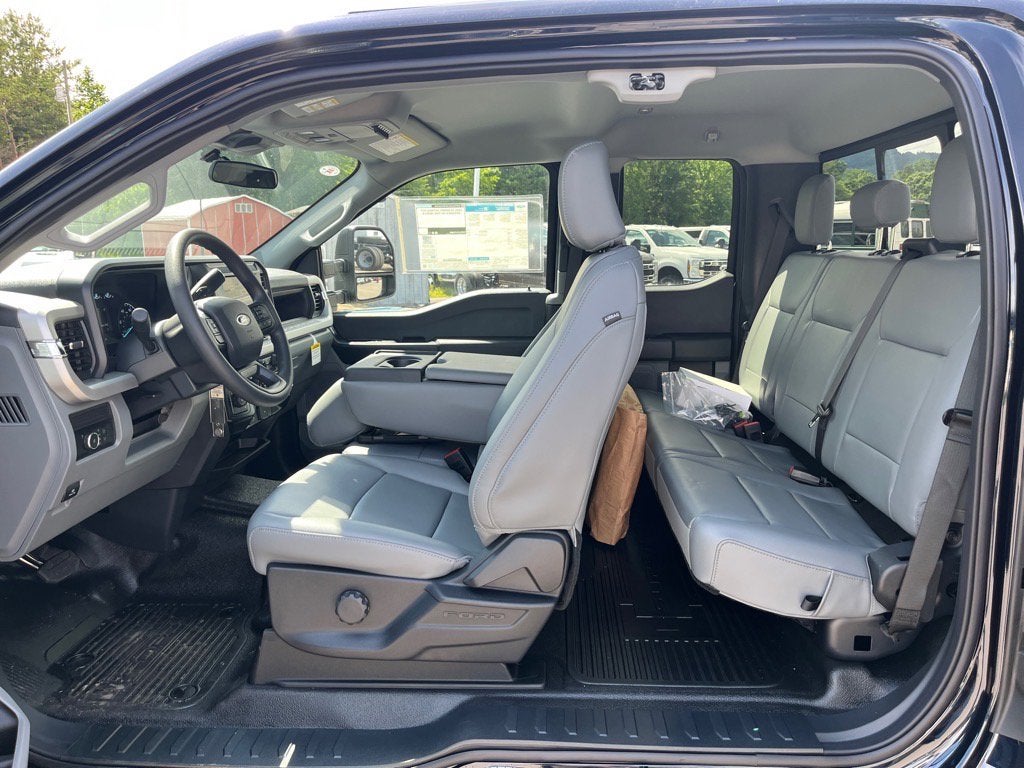 2025 Ford Super Duty F-450 DRW XL DRW