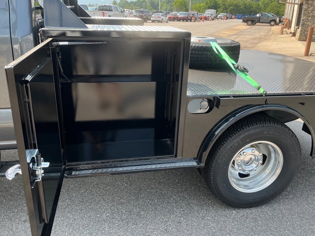 2025 Ford Super Duty F-350 DRW XL