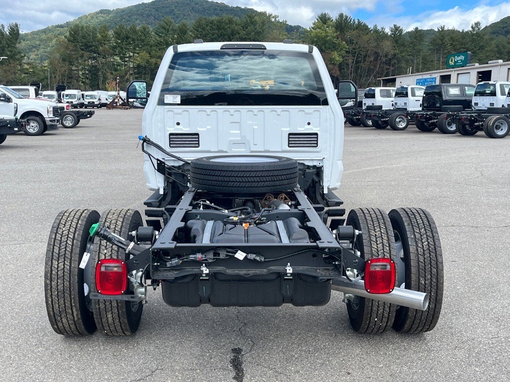 2026 Ford Super Duty F-550 DRW XL DRW