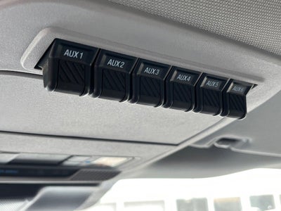 2025 Ford Super Duty F-600 DRW XL