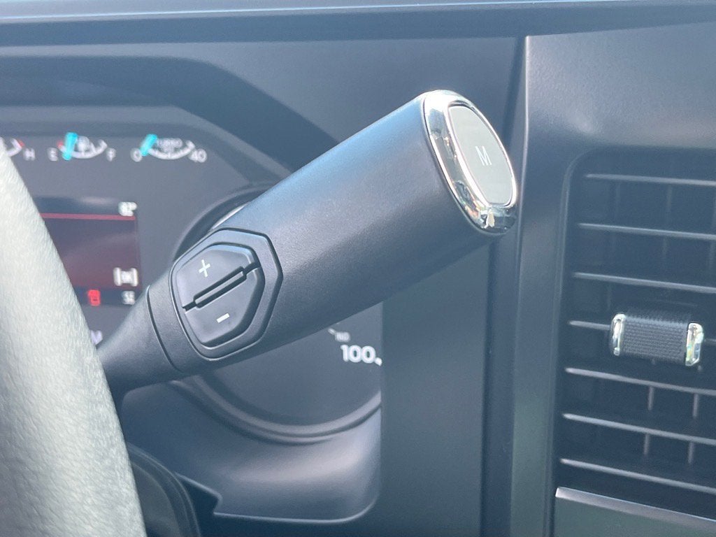 2025 Ford Super Duty F-600 DRW XLT