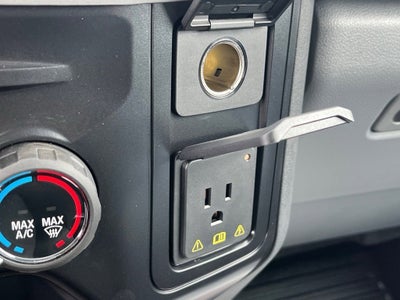 2025 Ford Super Duty F-600 DRW XLT