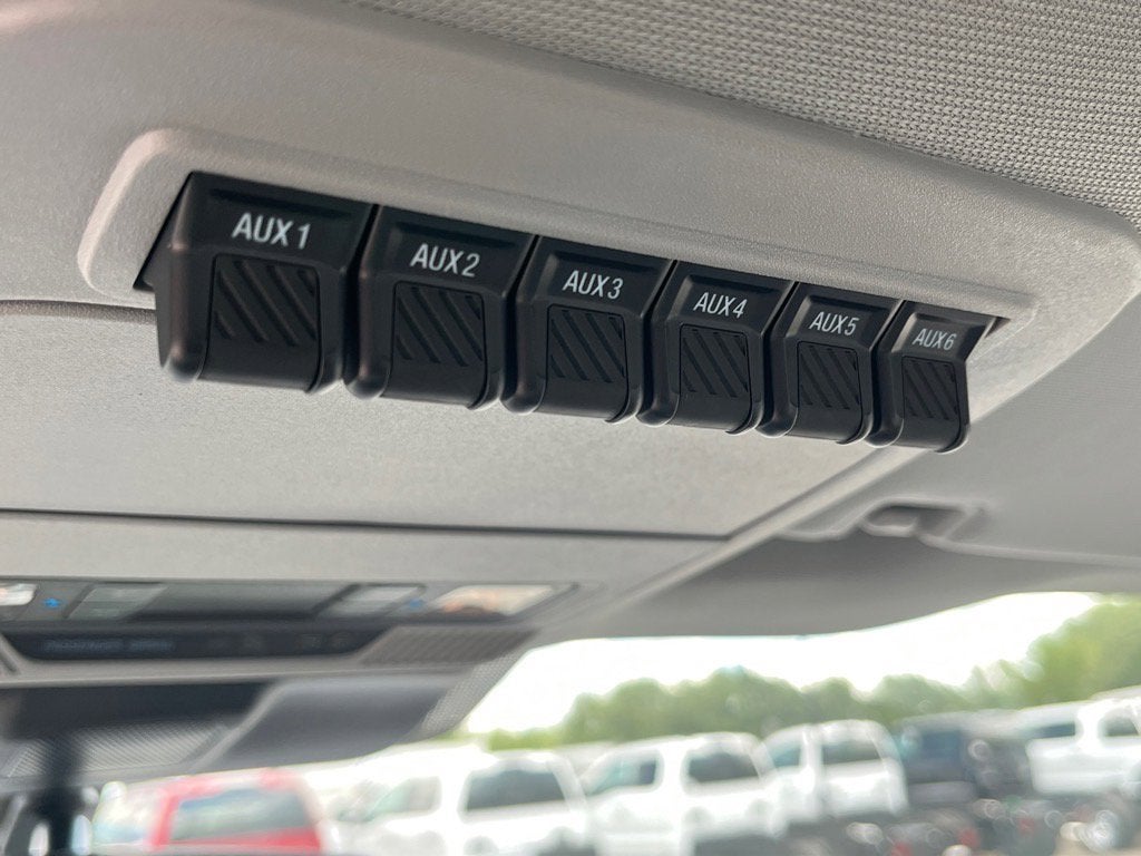 2025 Ford Super Duty F-600 DRW XL