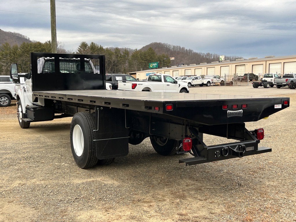 2025 Ford F-650SD Base