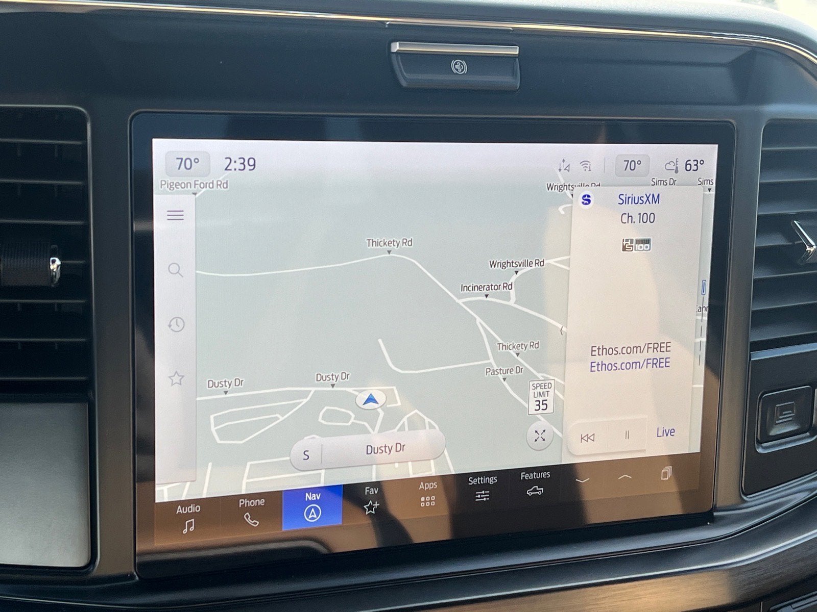 2026 Ford Super Duty F-550 DRW Lariat DRW