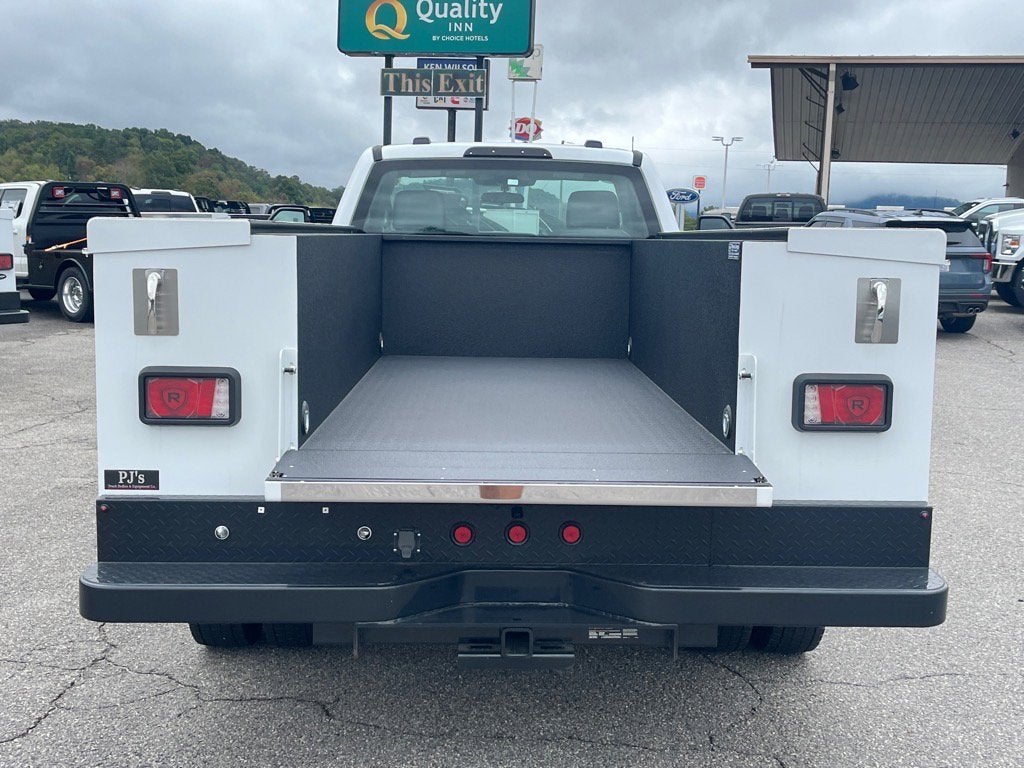 2024 Ford Super Duty F-550 DRW XL DRW