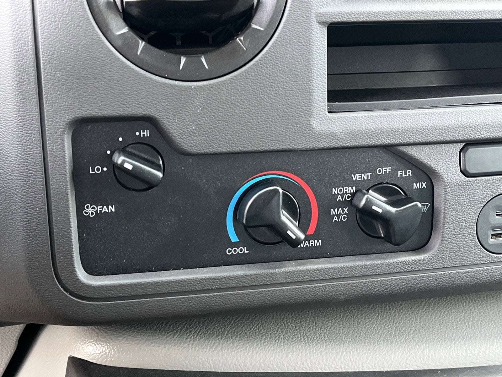 2026 Ford E-Series Cutaway Base Cutaway