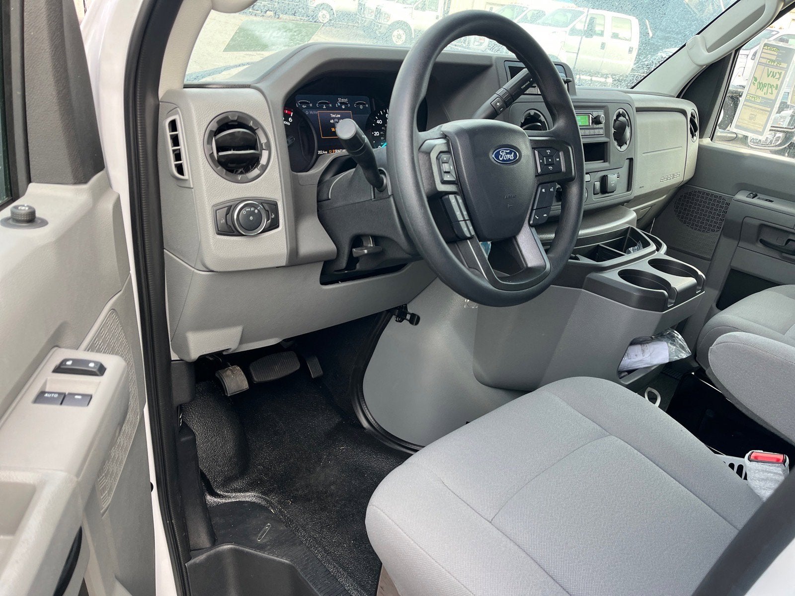 2026 Ford E-Series Cutaway Base Cutaway