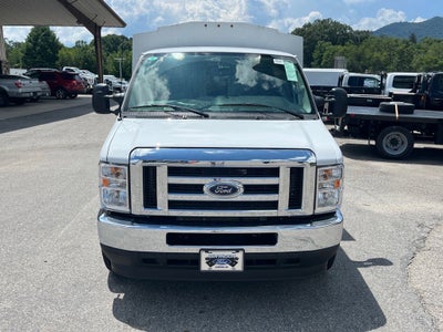 2025 Ford E-Series Cutaway E-350 SRW