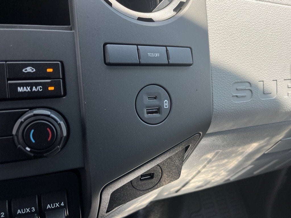 2026 Ford F-750SD Base