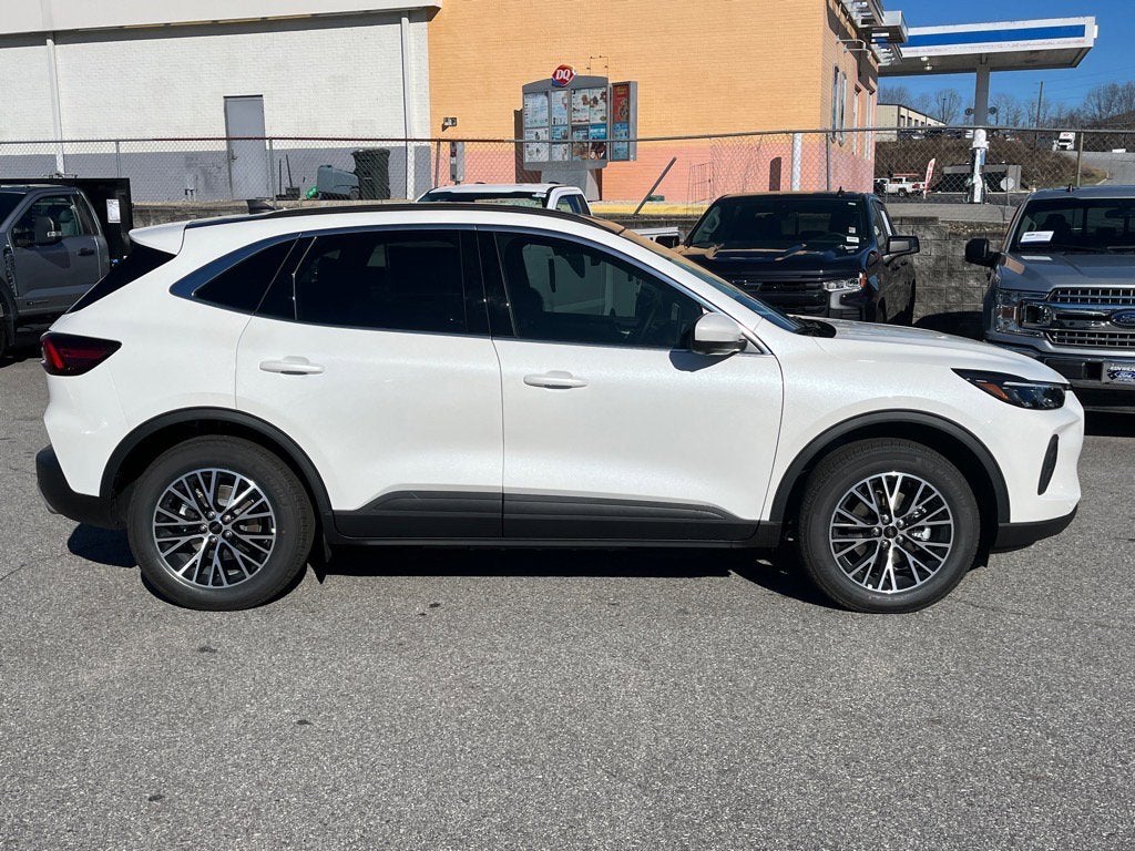 2025 Ford Escape PHEV