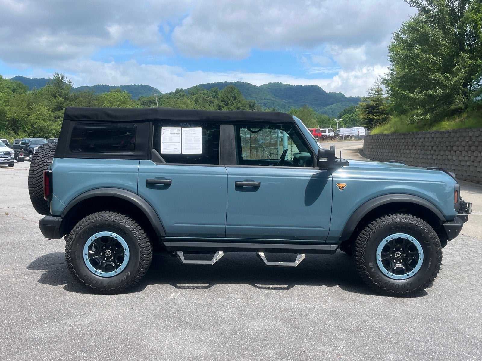 2022 Ford Bronco Badlands Advanced