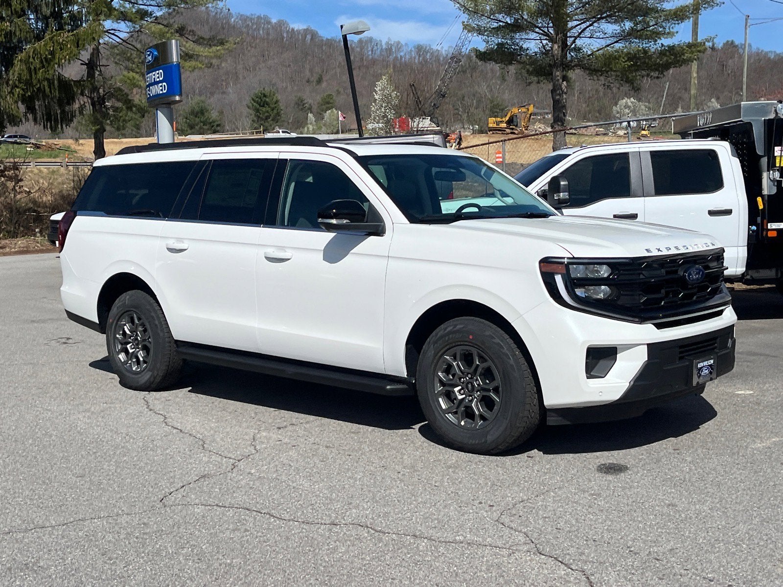2026 Ford Expedition Max Active