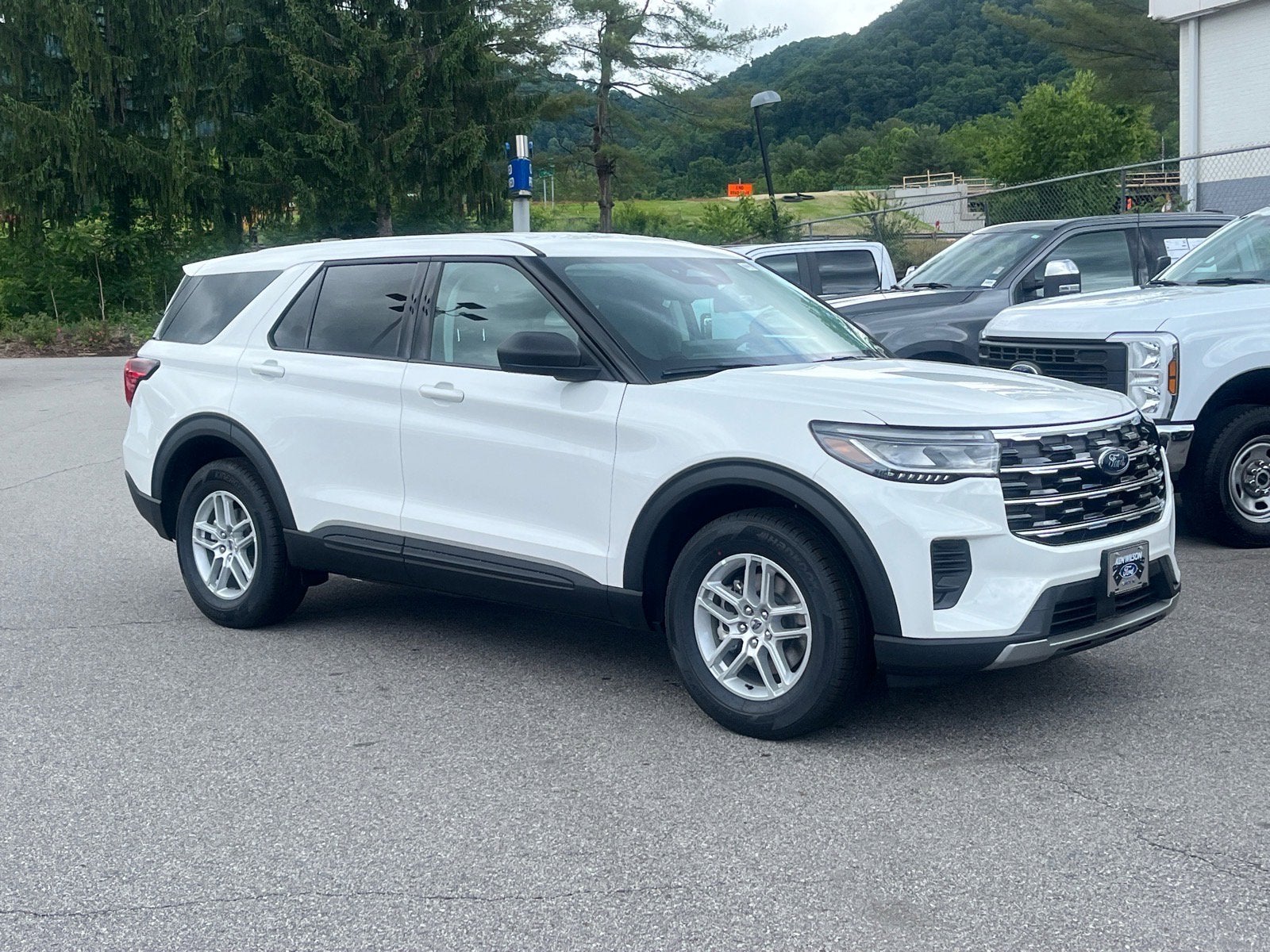 2026 Ford Explorer Active w/100A Pkg