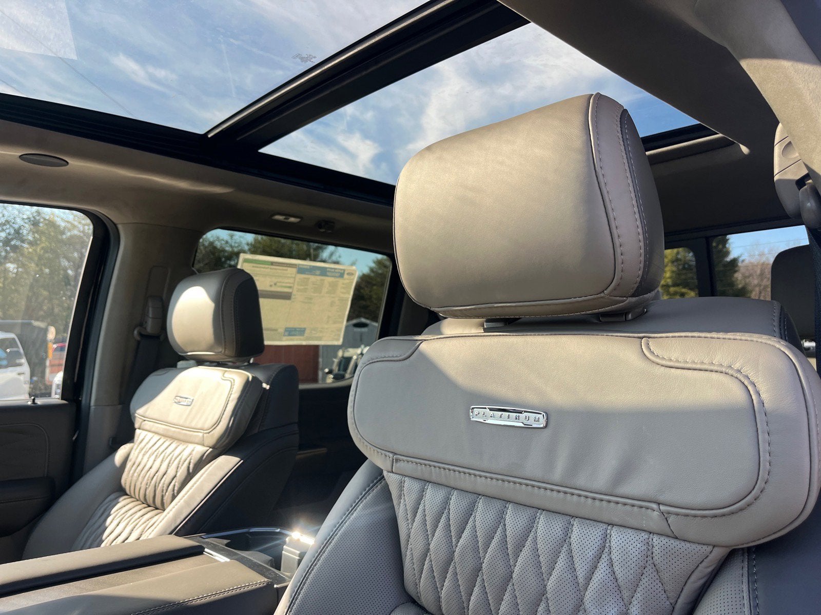 2026 Ford Super Duty F-350 SRW Platinum