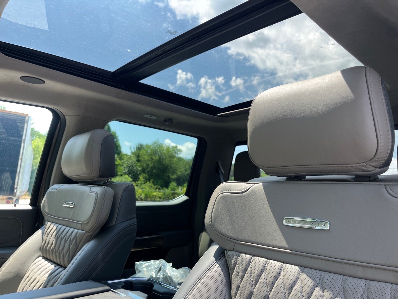 2026 Ford Super Duty F-350 SRW Platinum