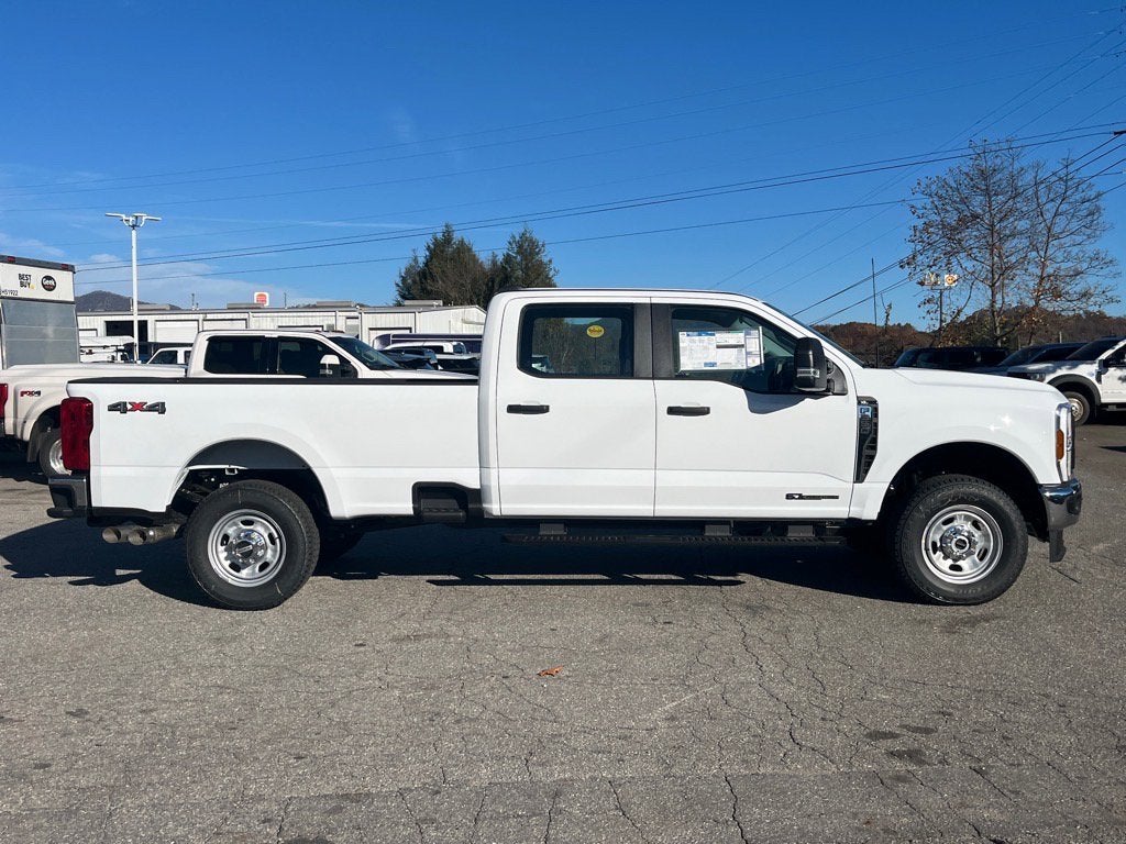 2026 Ford Super Duty F-350 SRW XL