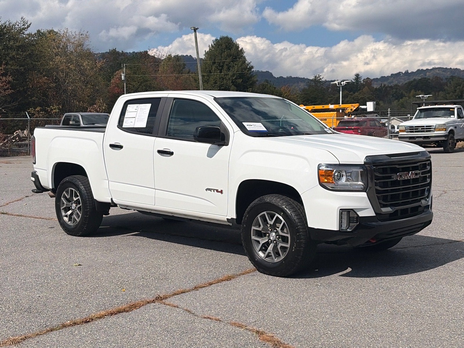2022 GMC Canyon 4WD AT4 w/Leather