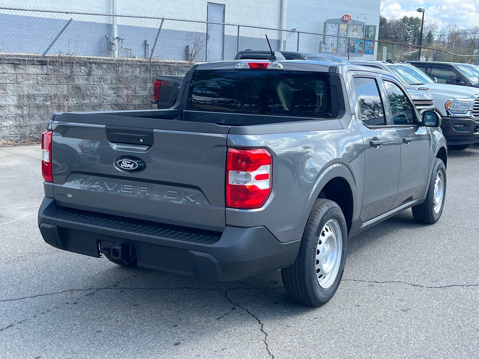 2025 Ford Maverick XL