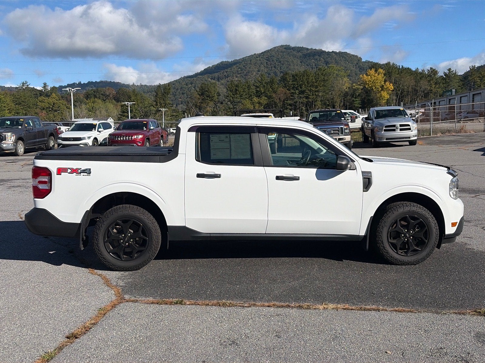 2024 Ford Maverick XLT