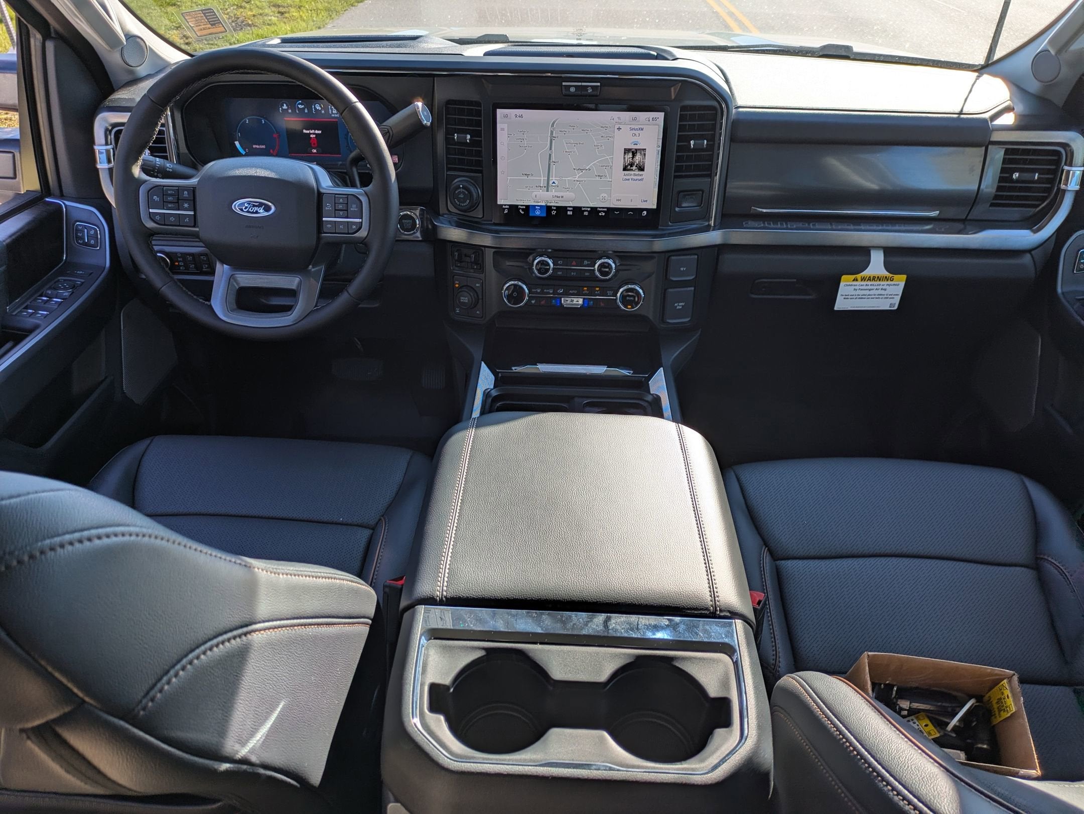 2025 Ford Super Duty F-350 SRW F-350® Lariat®