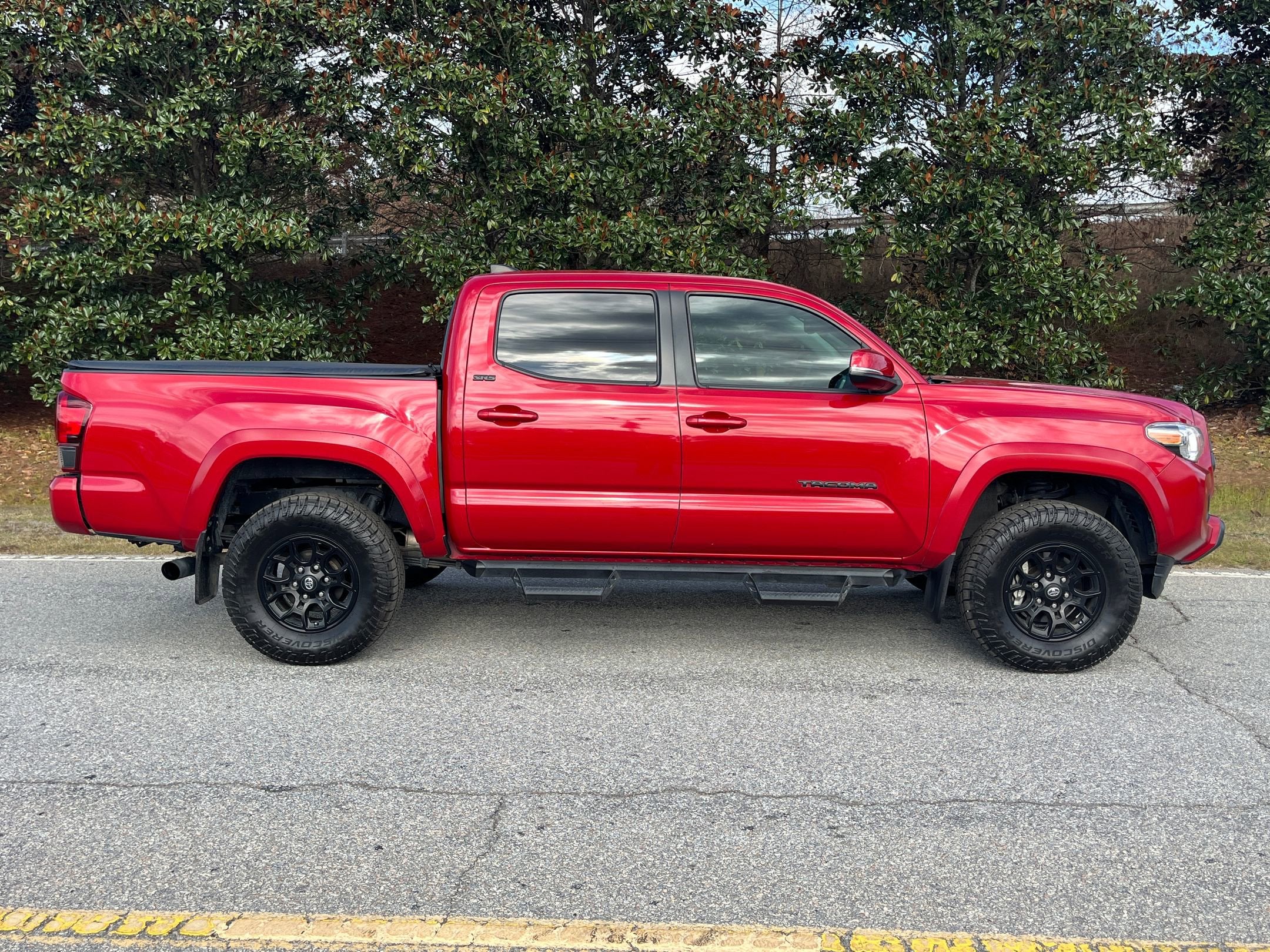 2022 Toyota Tacoma 4WD SR5