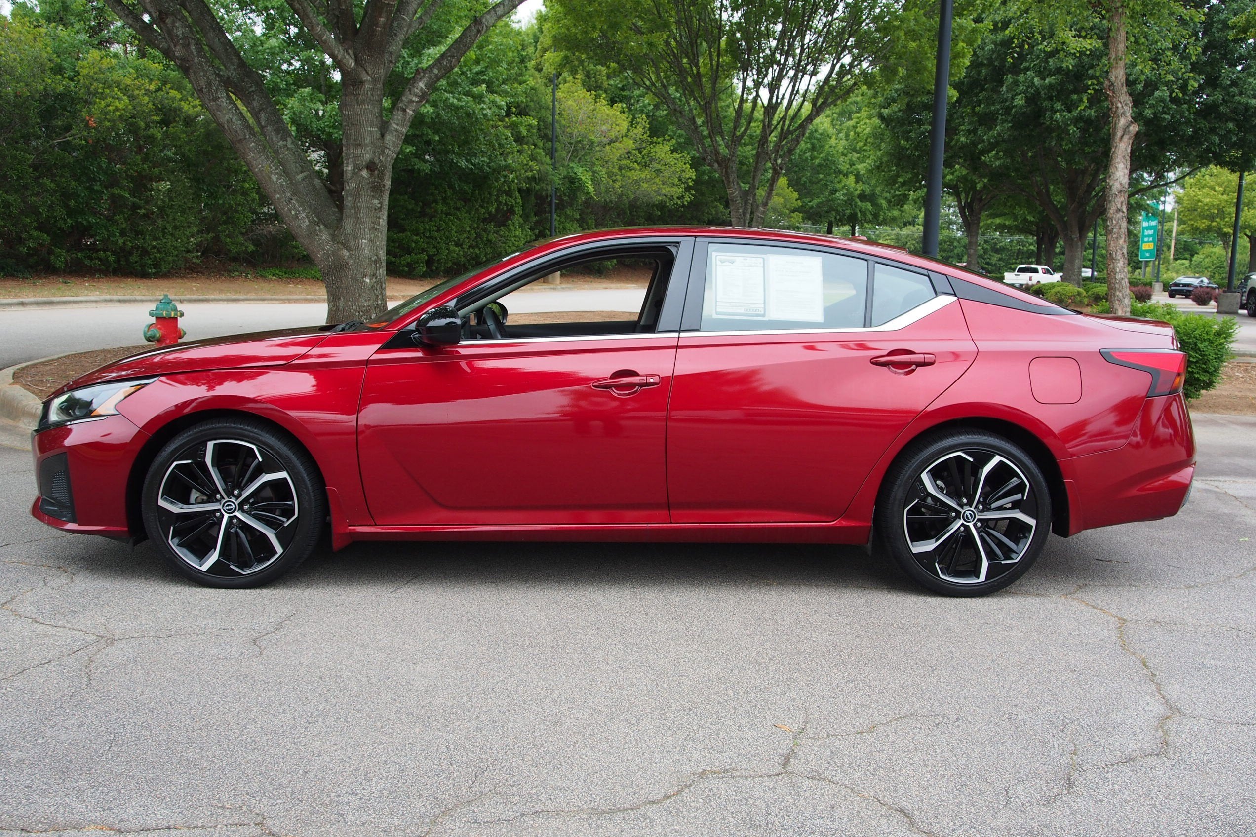 2023 Nissan Altima 2.5 SR