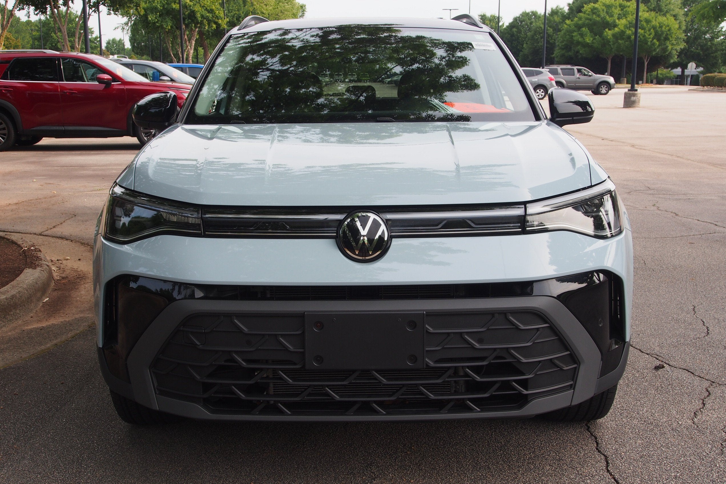 2025 Volkswagen Taos SE Black