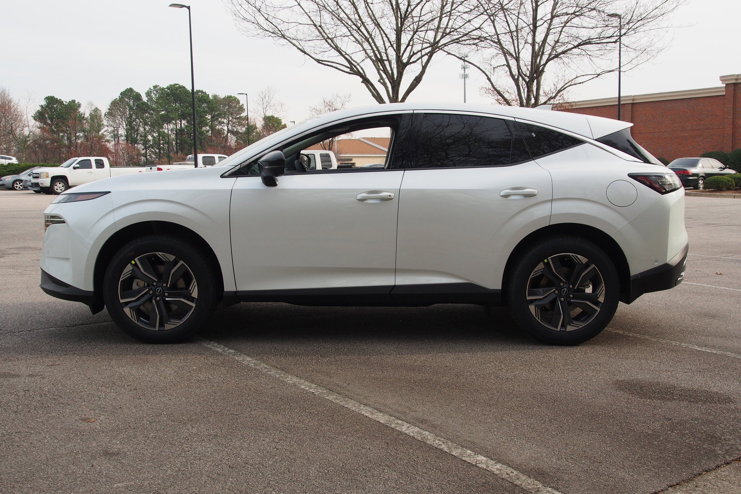 2025 Nissan Murano SL