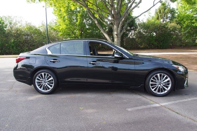 2022 INFINITI Q50 LUXE