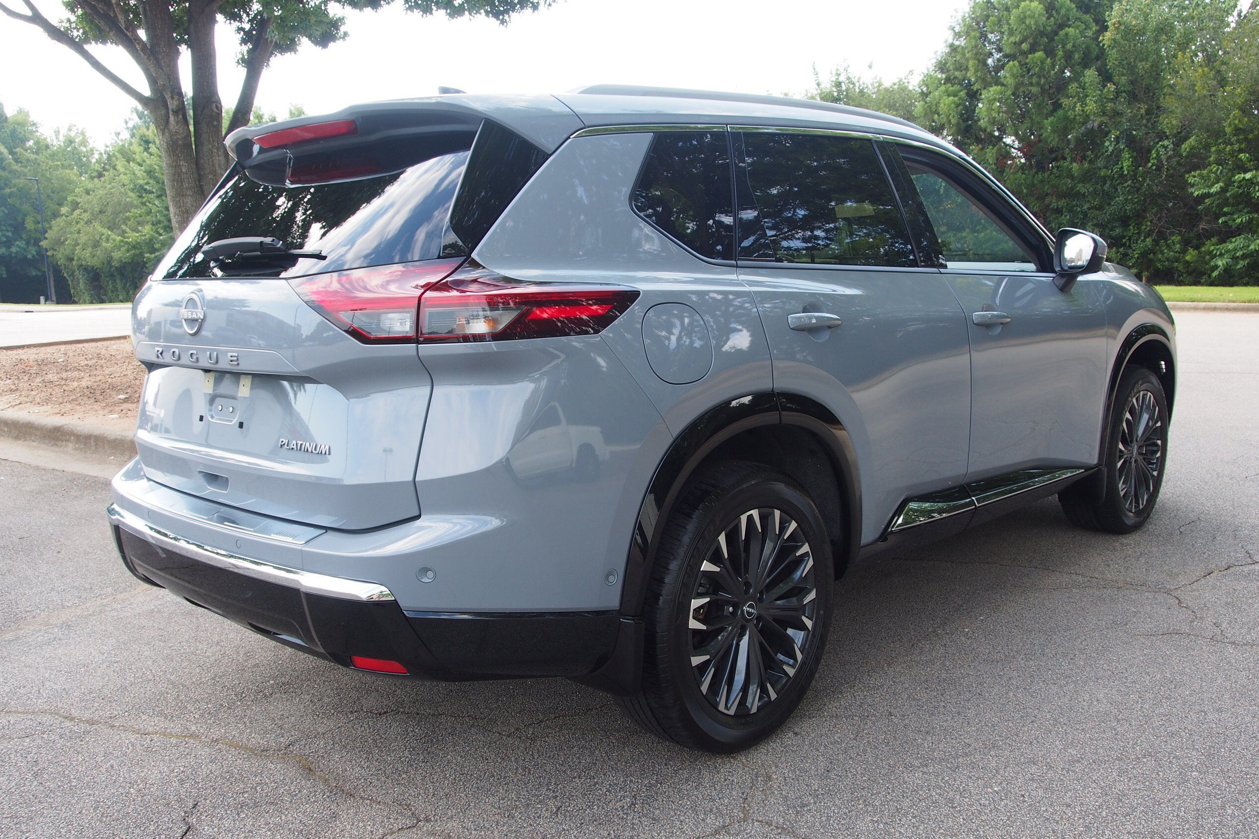2024 Nissan Rogue Platinum
