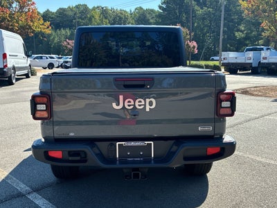 2022 Jeep Gladiator Overland