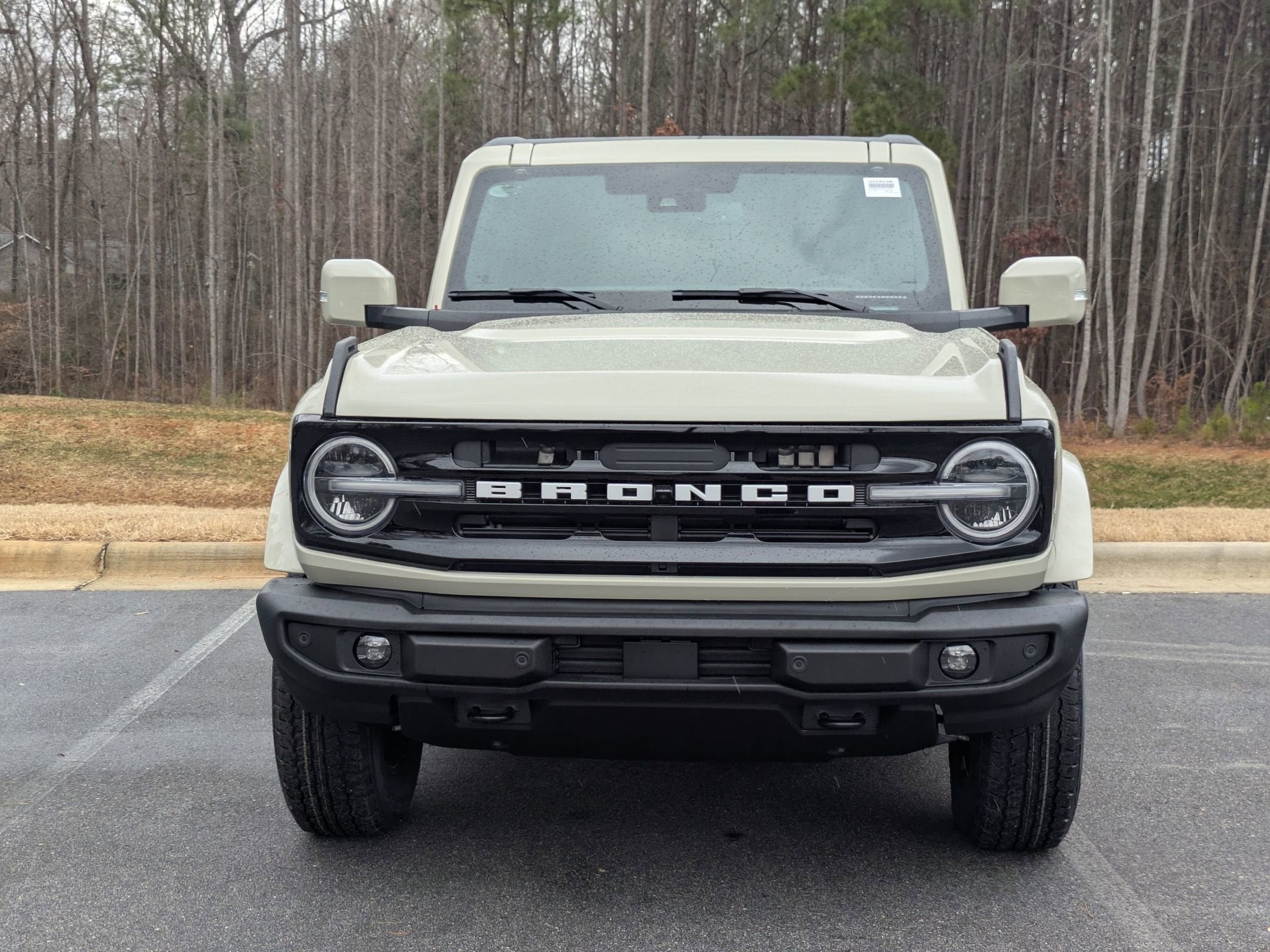 2025 Ford Bronco Outer Banks