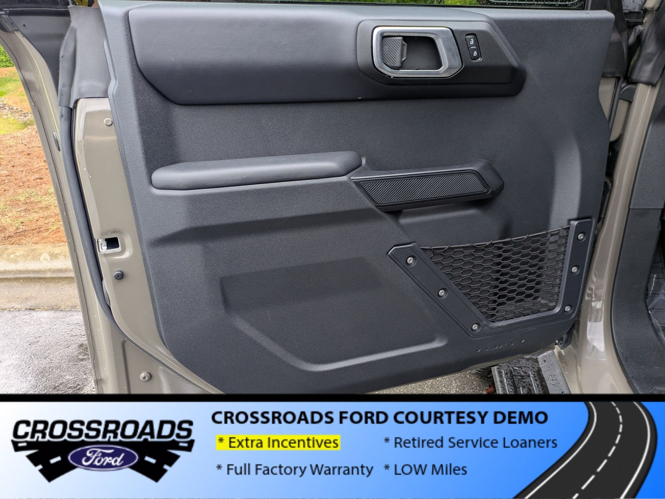 2025 Ford Bronco Outer Banks - Crossroads Courtesy Demo
