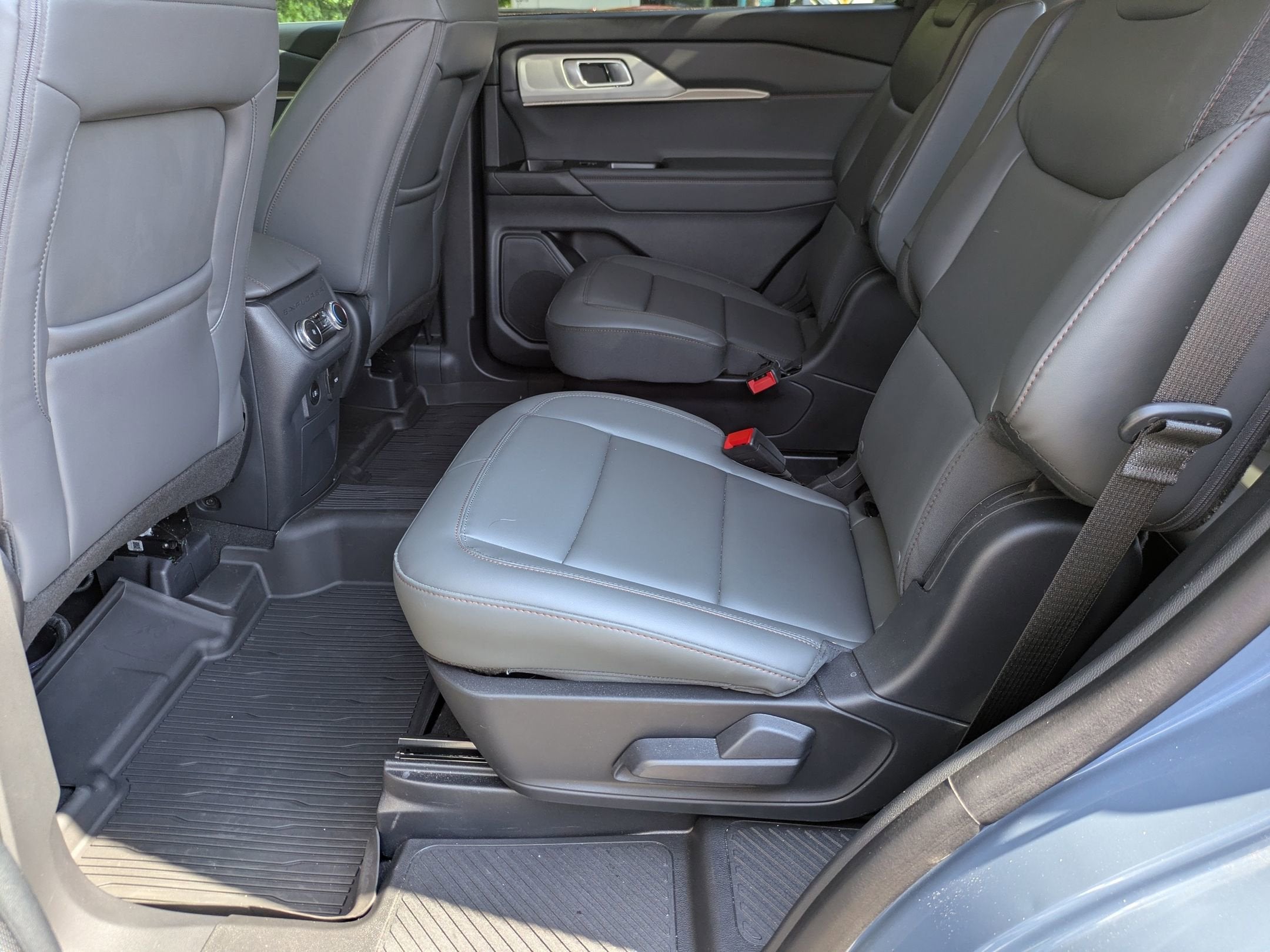 2026 Ford Explorer Active - Crossroads Courtesy Demo